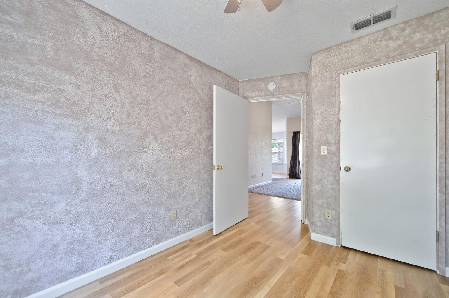 Detail Gallery Image 26 of 39 For 8211 Montreux Way, Sacramento,  CA 95828 - 3 Beds | 2 Baths