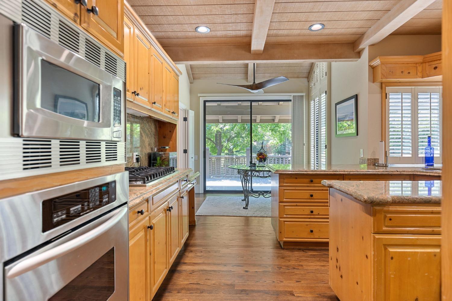 Detail Gallery Image 38 of 68 For 7634 Pineridge Ln, Fair Oaks,  CA 95628 - 3 Beds | 2 Baths