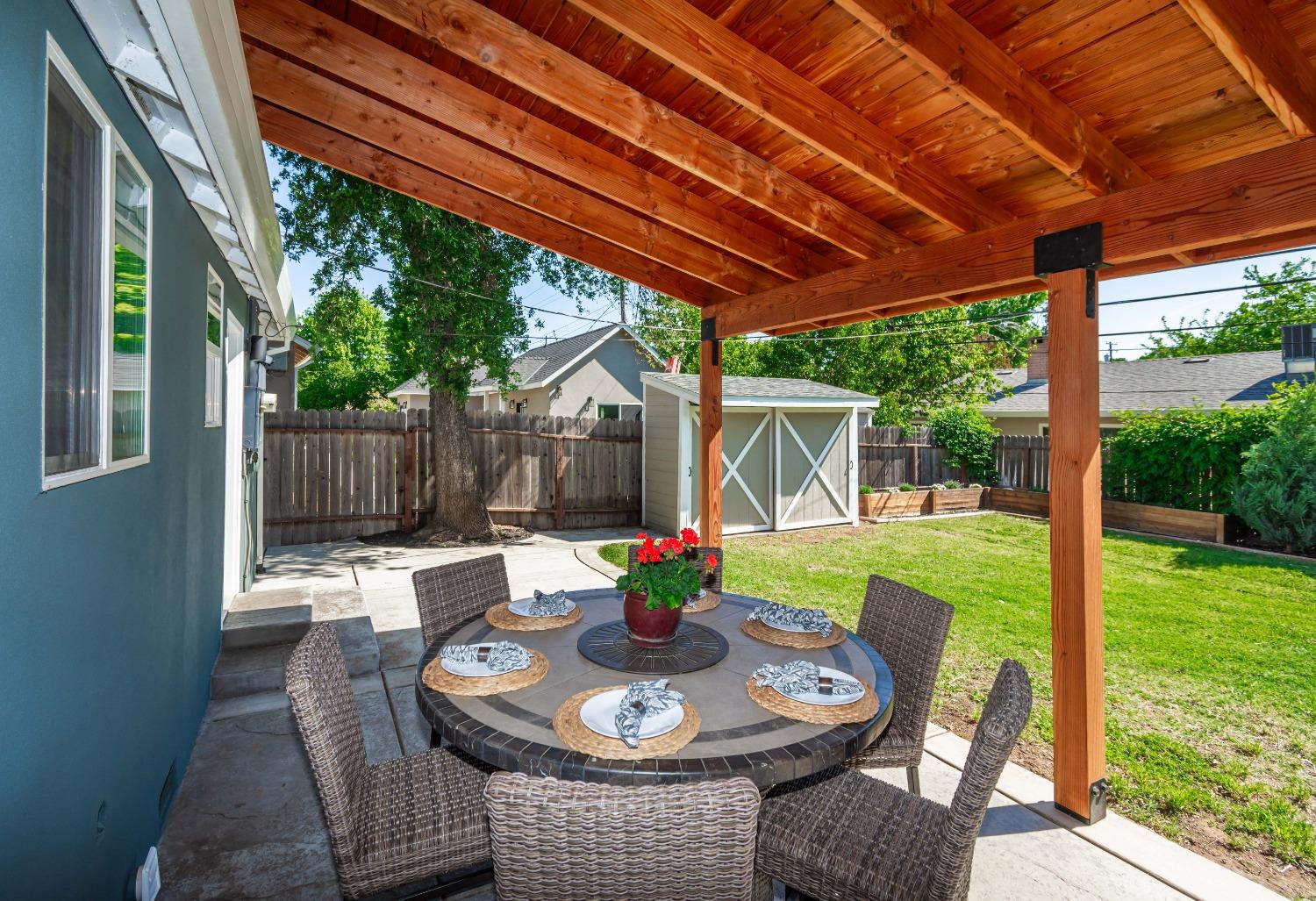 Detail Gallery Image 32 of 57 For 2112 Lorenzo Ln, Sacramento,  CA 95864 - 4 Beds | 2 Baths