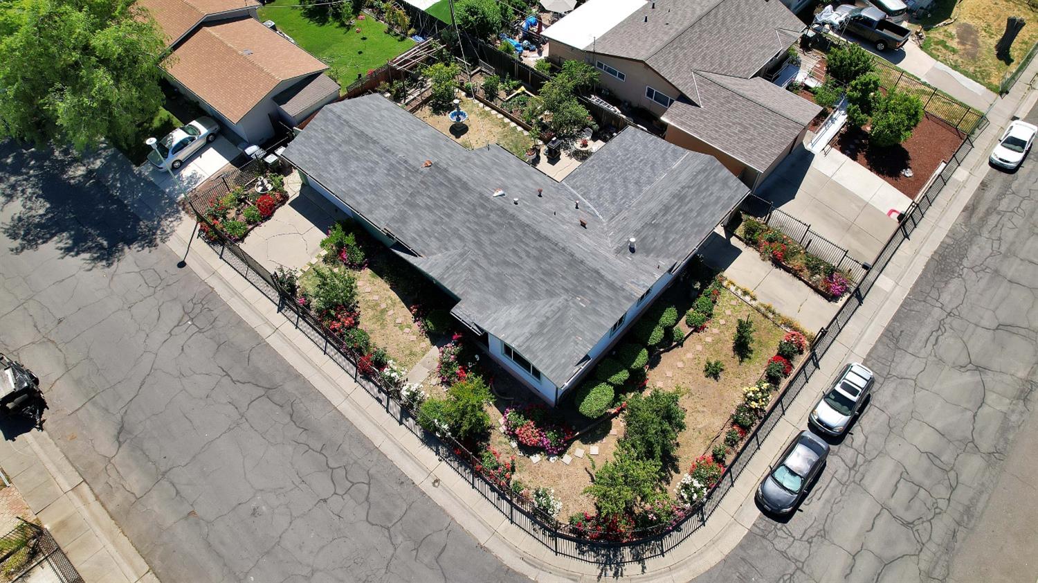 Detail Gallery Image 33 of 47 For 7612 Beth, Sacramento,  CA 95832 - 3 Beds | 2 Baths