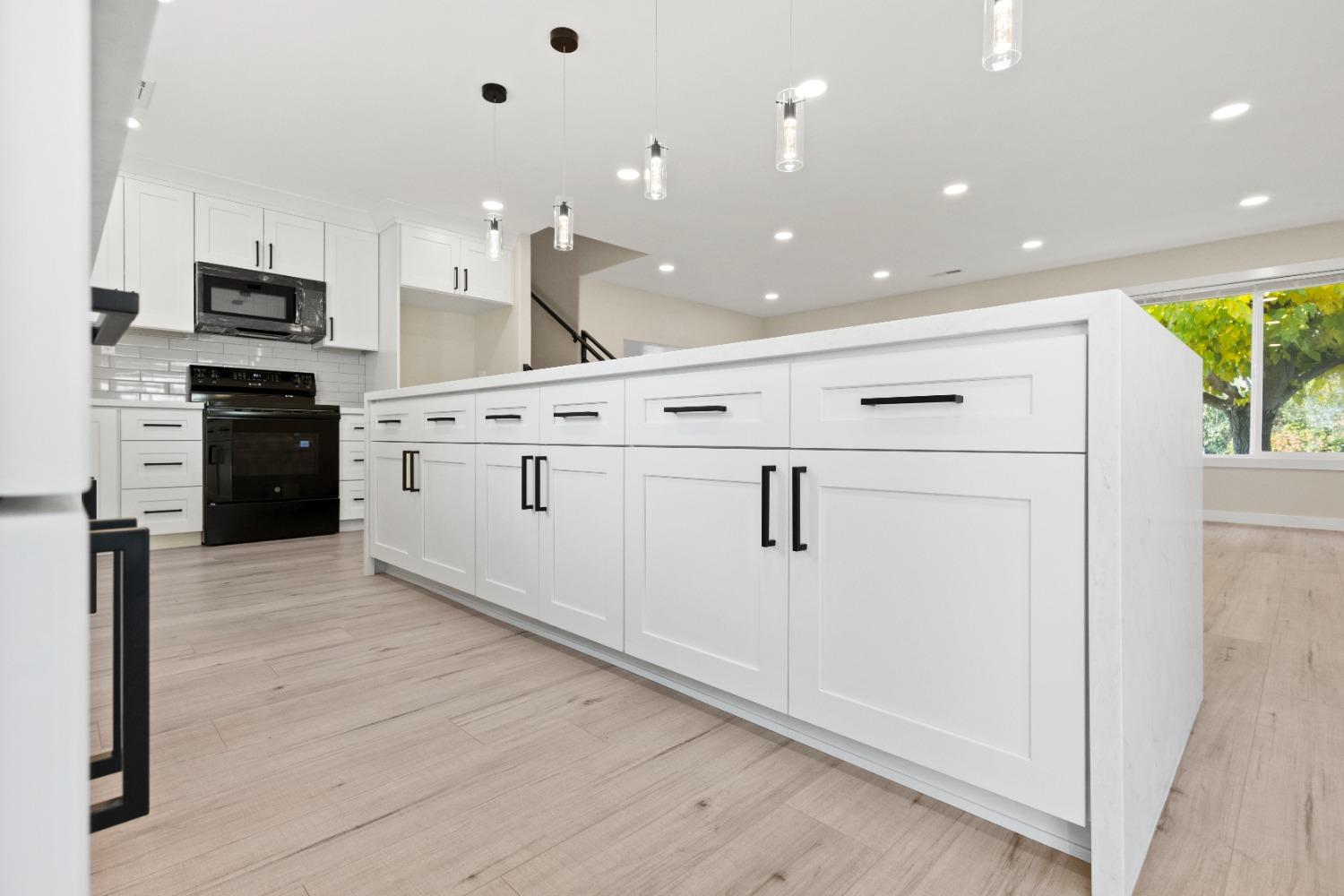 Detail Gallery Image 14 of 52 For 7612 9th St, Elverta,  CA 95626 - 4 Beds | 3 Baths