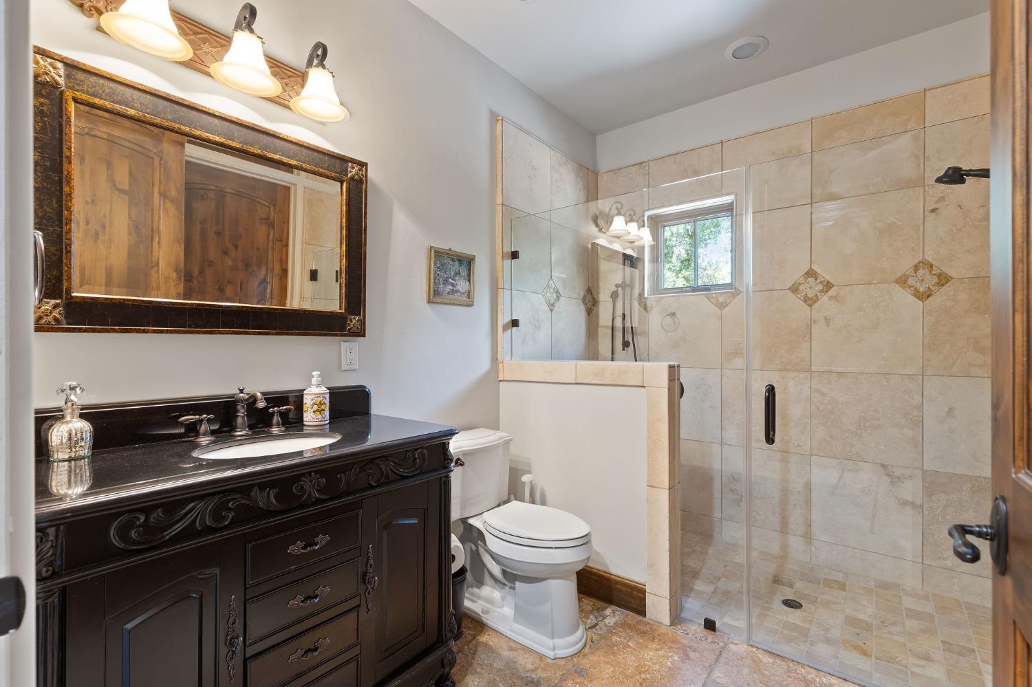 Detail Gallery Image 37 of 61 For 6120 Terracina Ct, Loomis,  CA 95650 - 7 Beds | 6/2 Baths