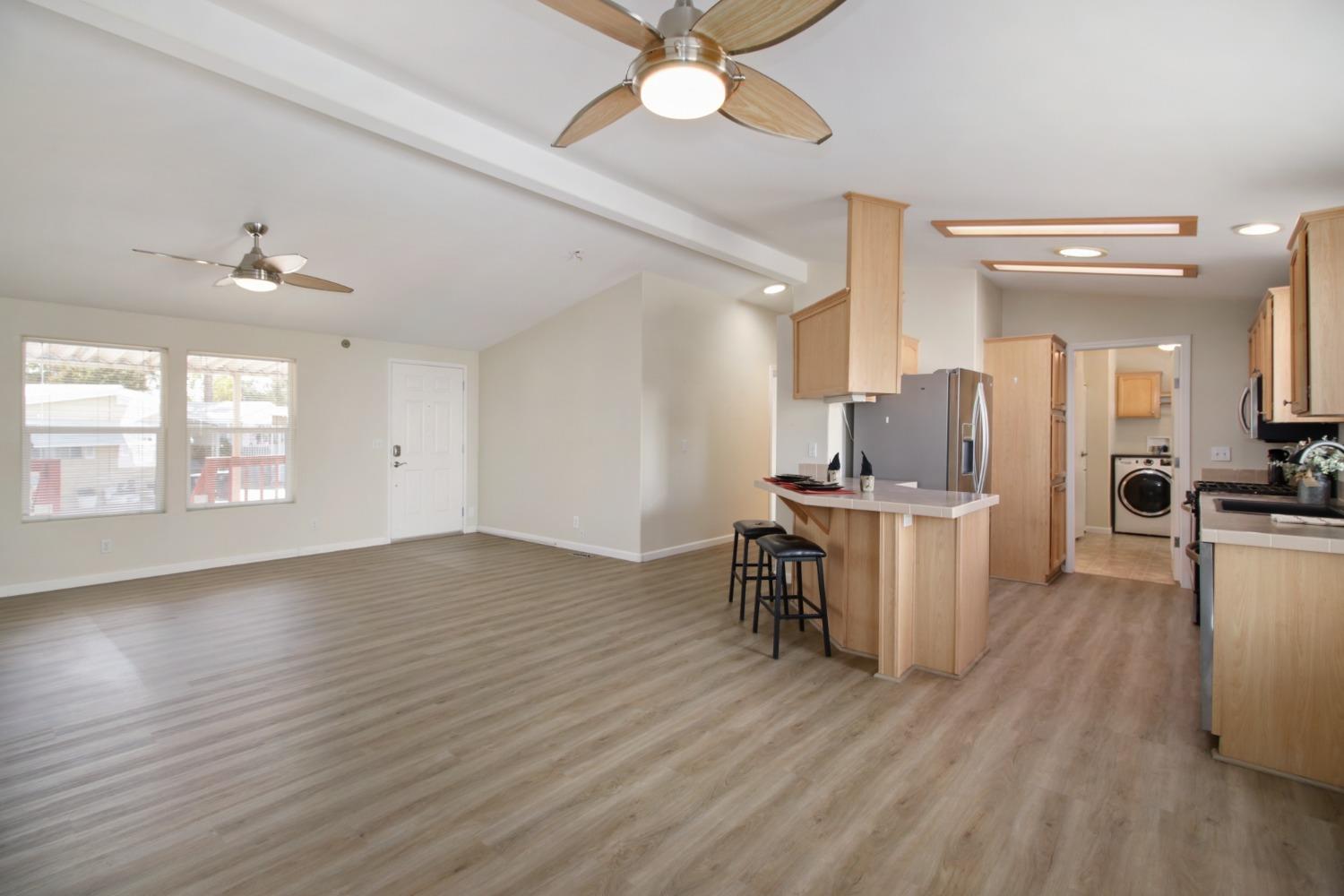 Detail Gallery Image 5 of 18 For 190 Saxton Cir 190, Citrus Heights,  CA 95621 - 2 Beds | 2 Baths