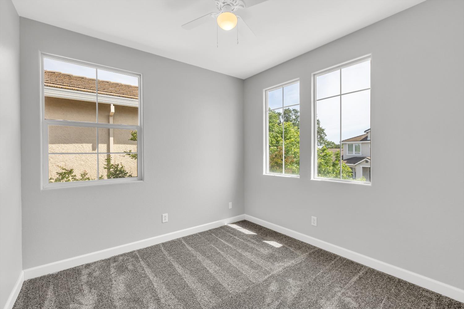Detail Gallery Image 36 of 68 For 5409 Friesian Way, Elk Grove,  CA 95757 - 4 Beds | 2/1 Baths