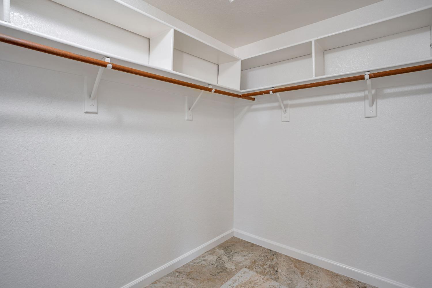 Detail Gallery Image 38 of 47 For 9034 Acorn Ridge Cir, Elk Grove,  CA 95758 - 4 Beds | 2 Baths