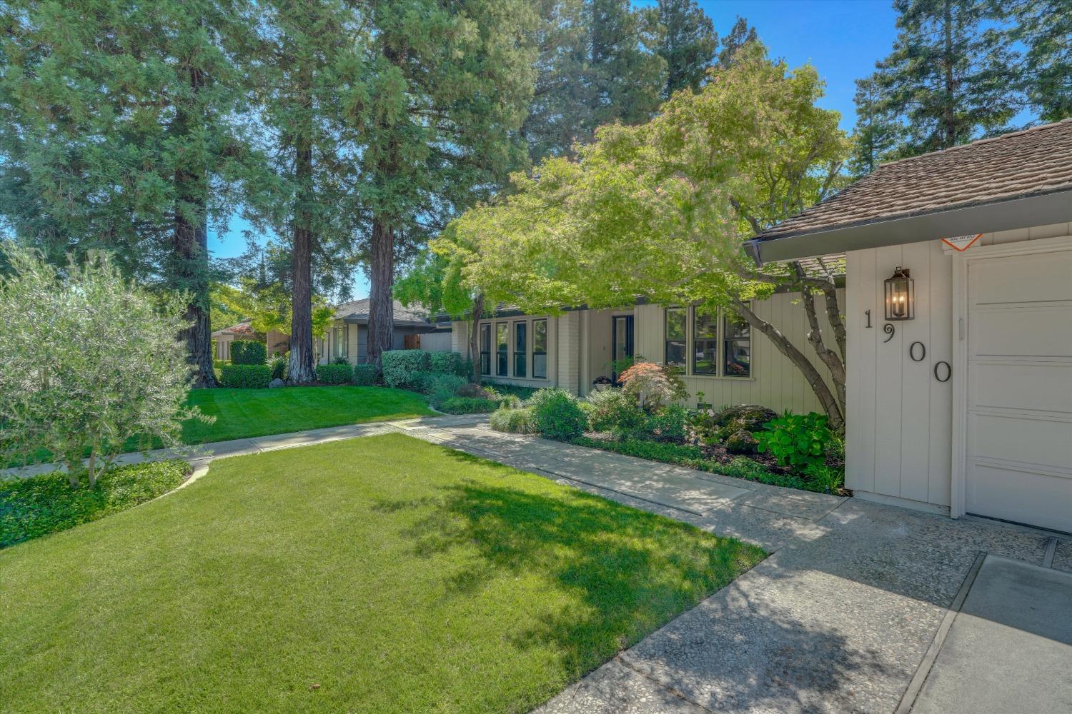 Detail Gallery Image 6 of 52 For 1900 Simon Dr, Turlock,  CA 95382 - 4 Beds | 2/1 Baths