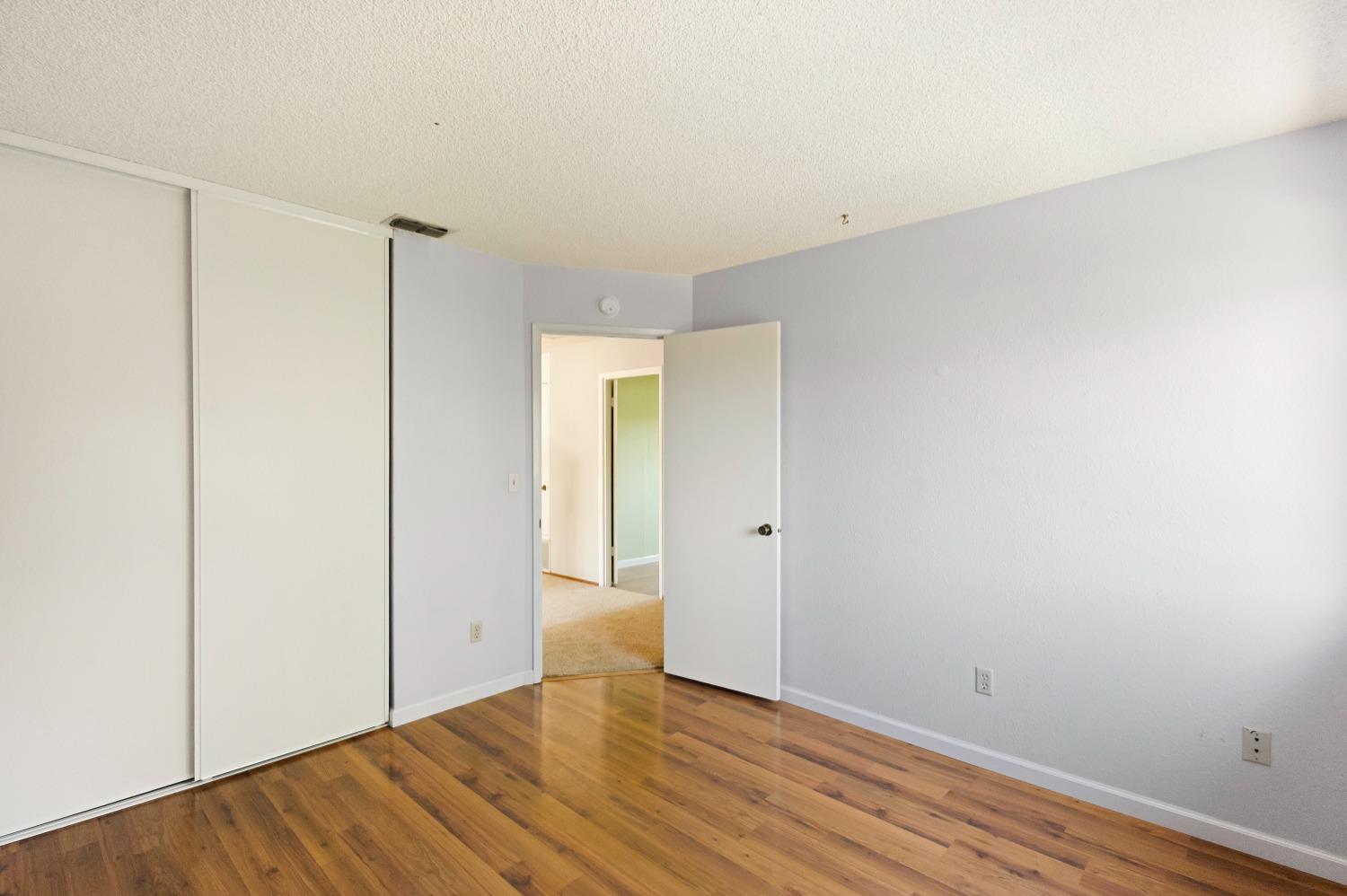 Detail Gallery Image 33 of 52 For 6627 Creekmont Way, Citrus Heights,  CA 95621 - 4 Beds | 2/1 Baths