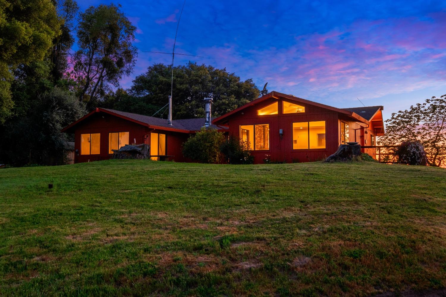 Detail Gallery Image 3 of 94 For 2575 Sand Ridge Rd, Placerville,  CA 95667 - 3 Beds | 2 Baths
