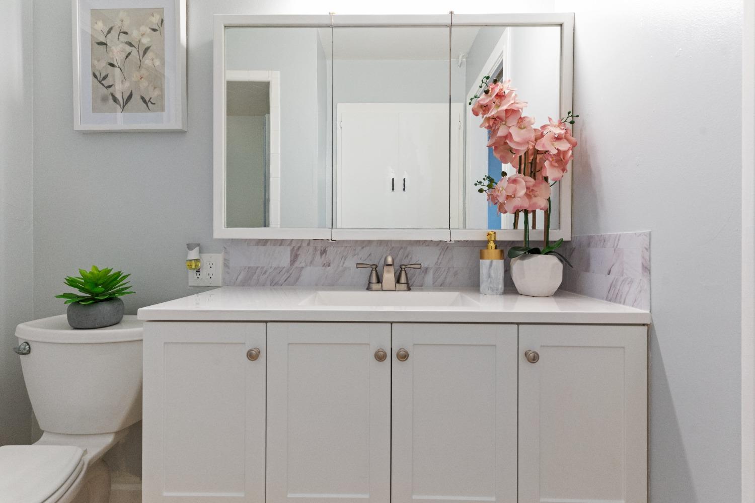 Detail Gallery Image 21 of 39 For 7477 21st St, Sacramento,  CA 95822 - 3 Beds | 2 Baths
