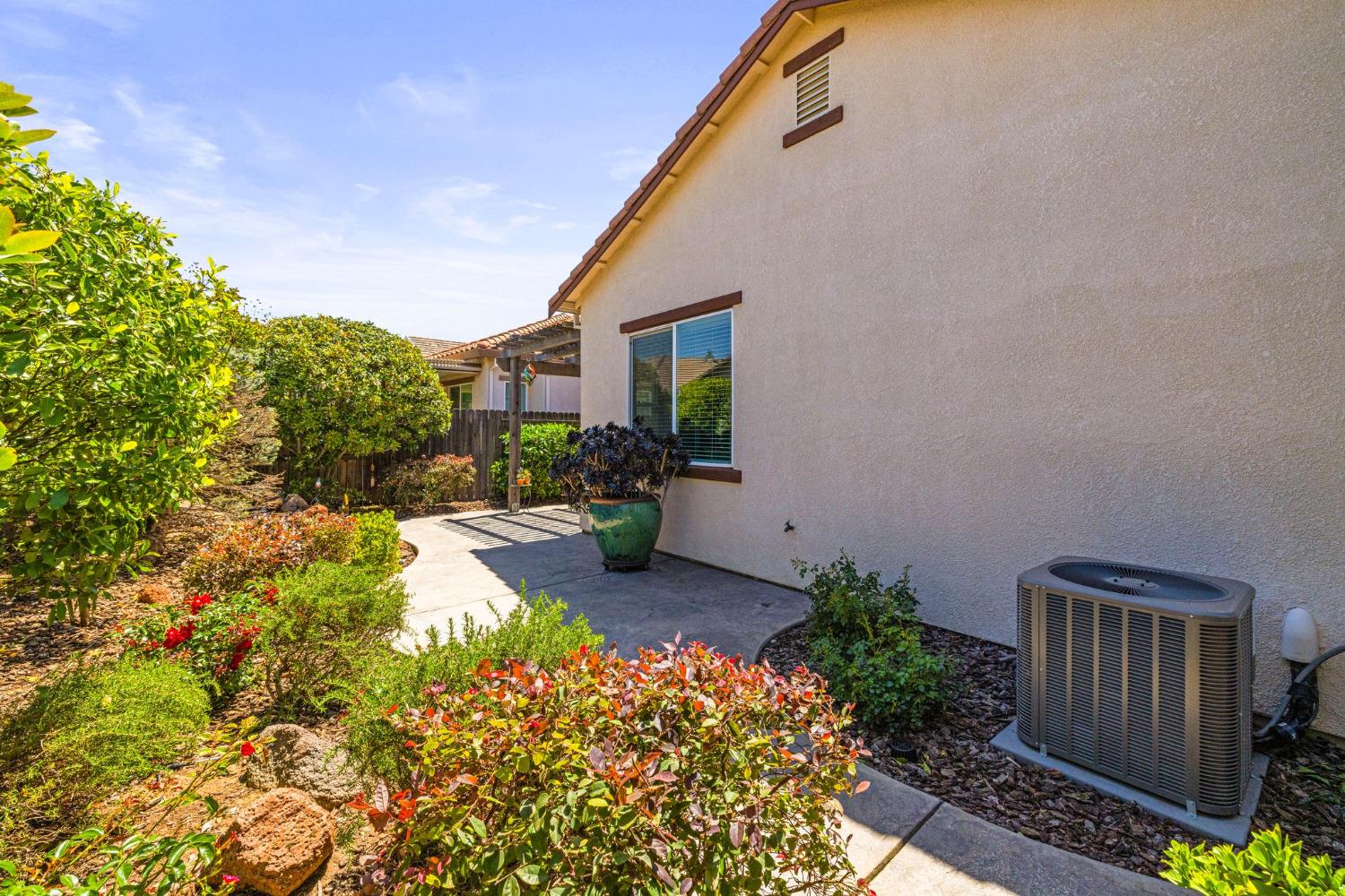Detail Gallery Image 43 of 54 For 2081 Abby Gate Dr, Roseville,  CA 95747 - 3 Beds | 2 Baths