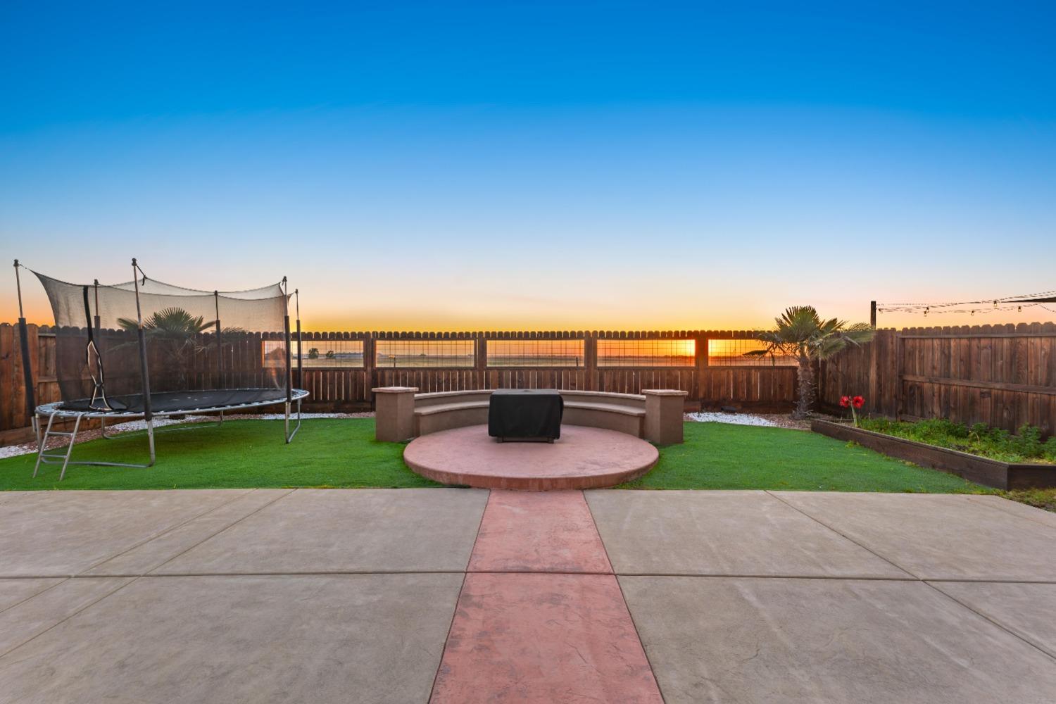 Detail Gallery Image 67 of 71 For 3706 Rockdale Dr, Rancho Cordova,  CA 95742 - 4 Beds | 3 Baths