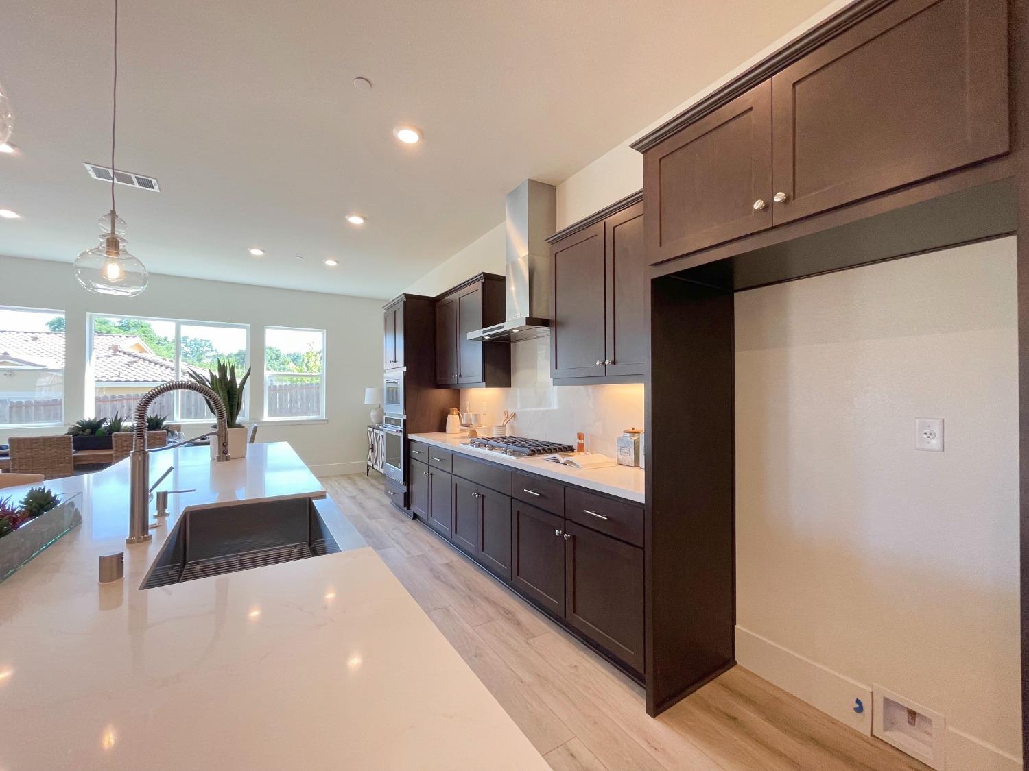 Detail Gallery Image 9 of 55 For 8642 Zinfandel Pkwy, Plymouth,  CA 95669 - 3 Beds | 3/1 Baths