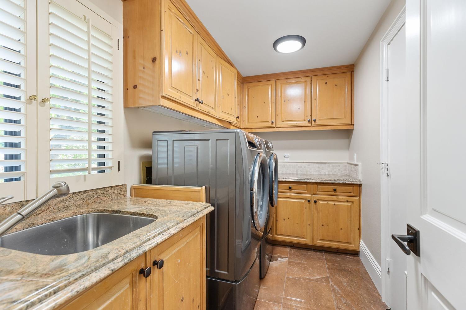 Detail Gallery Image 44 of 68 For 7634 Pineridge Ln, Fair Oaks,  CA 95628 - 3 Beds | 2 Baths