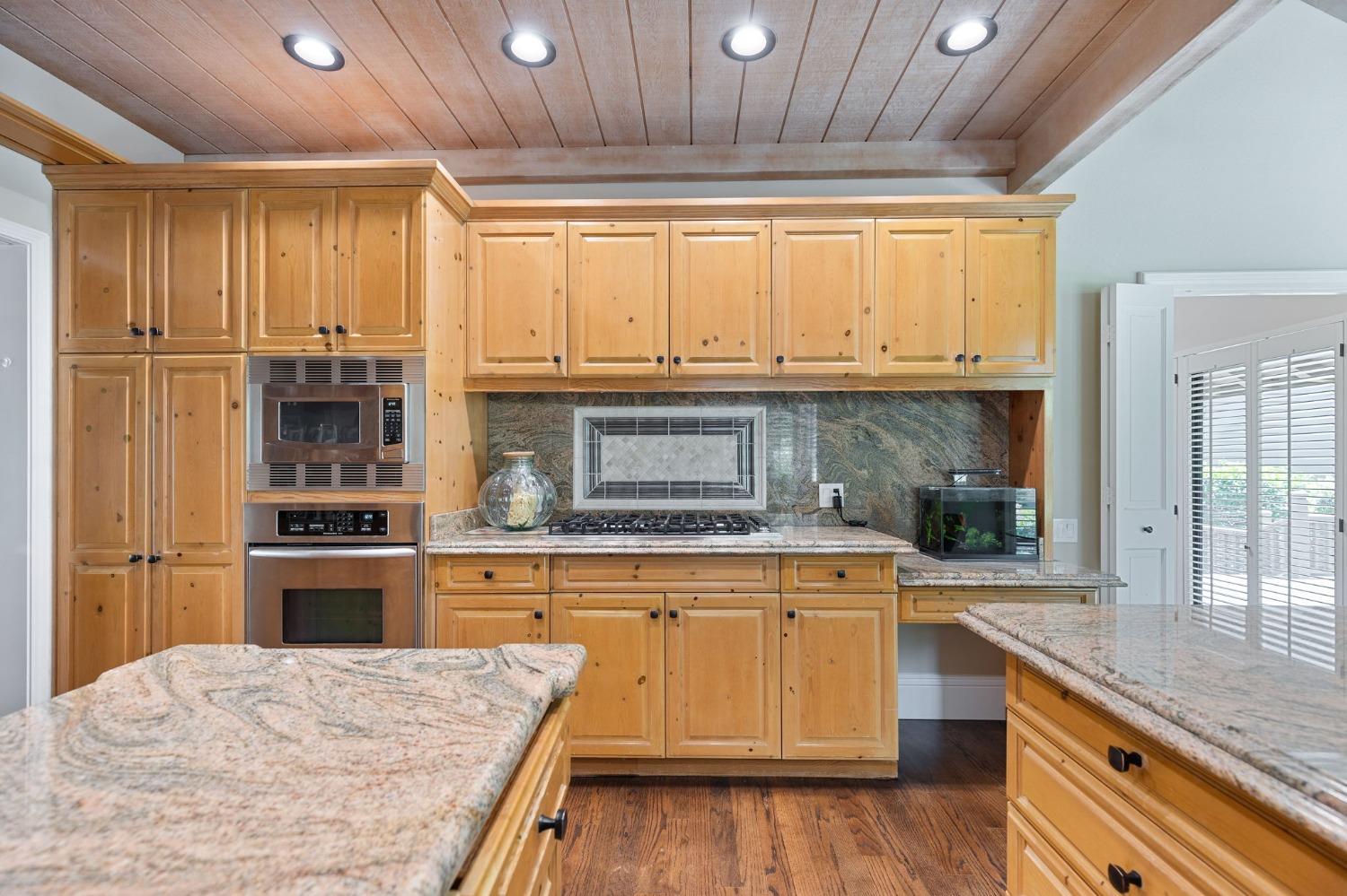 Detail Gallery Image 41 of 68 For 7634 Pineridge Ln, Fair Oaks,  CA 95628 - 3 Beds | 2 Baths