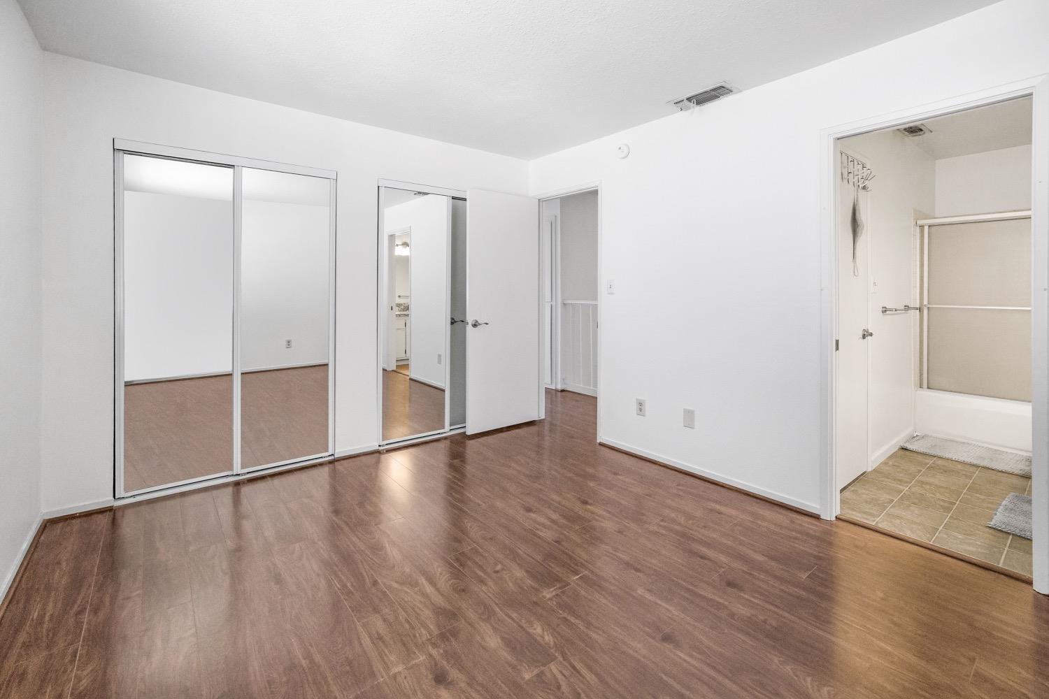 Photo #15: 225059014 Listing: Photo #15