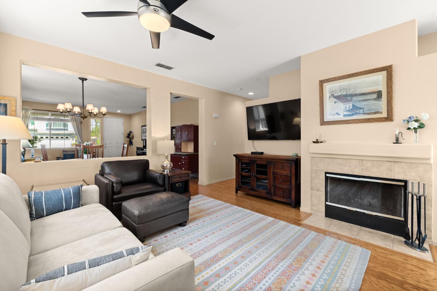 Detail Gallery Image 12 of 39 For 6504 Trailride Way, Citrus Heights,  CA 95621 - 3 Beds | 2 Baths