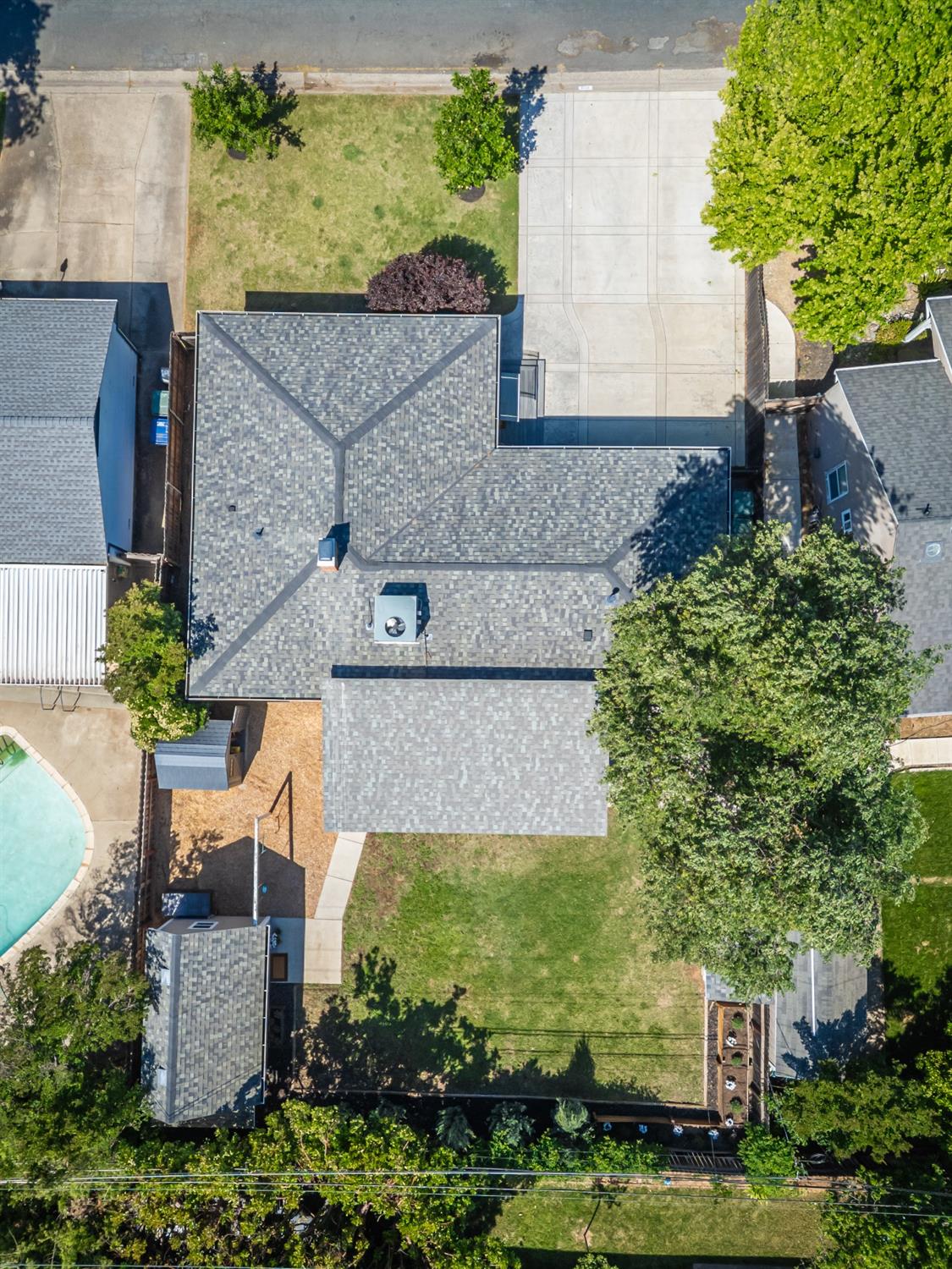 Detail Gallery Image 54 of 57 For 2112 Lorenzo Ln, Sacramento,  CA 95864 - 4 Beds | 2 Baths