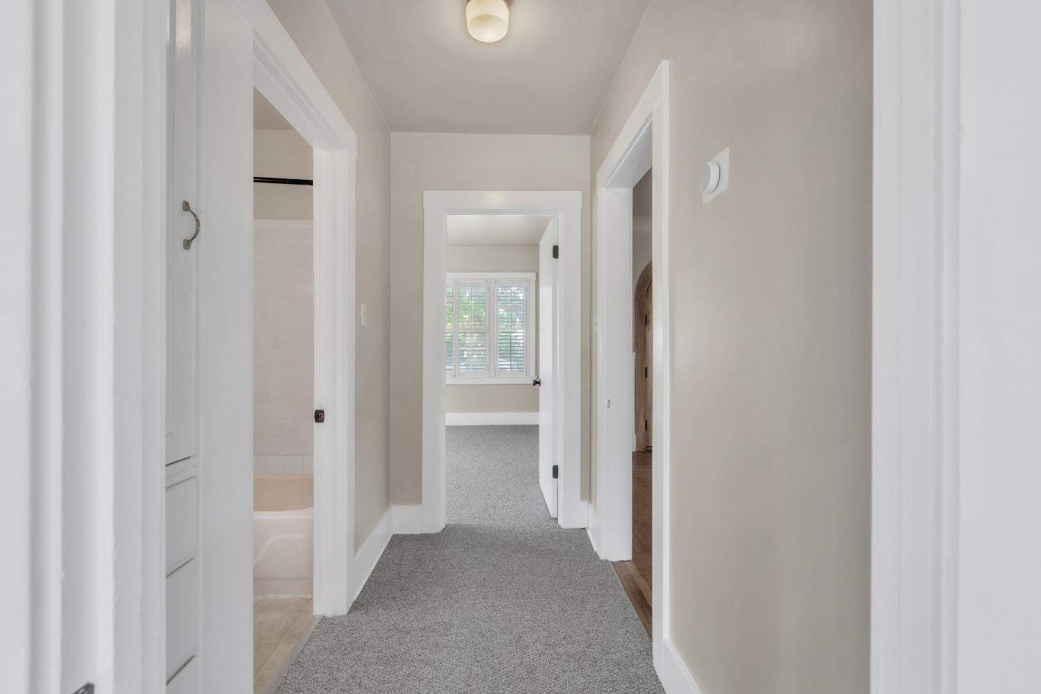 Detail Gallery Image 16 of 42 For 2172 Oakmont St, Sacramento,  CA 95815 - 2 Beds | 1 Baths
