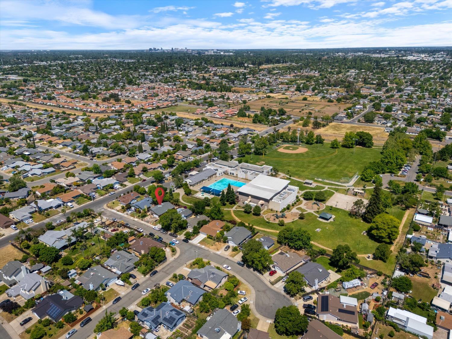 Detail Gallery Image 30 of 32 For 7637 Maralee Way, Sacramento,  CA 95824 - 4 Beds | 2 Baths