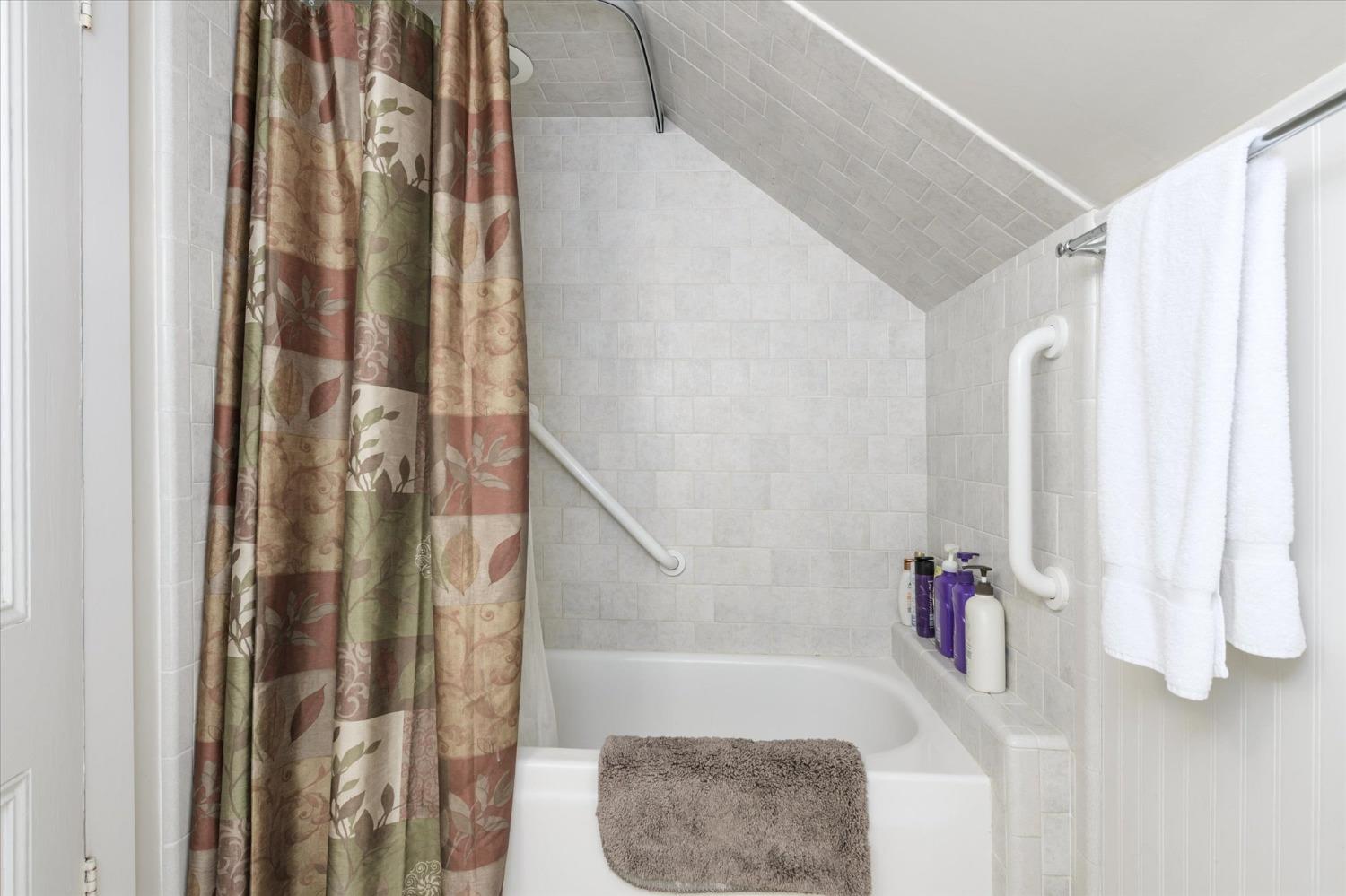 Detail Gallery Image 26 of 52 For 25107 Main St, Capay,  CA 95607 - 3 Beds | 1/1 Baths
