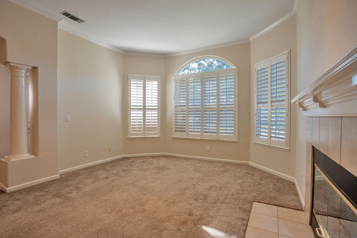 Detail Gallery Image 12 of 47 For 9034 Acorn Ridge Cir, Elk Grove,  CA 95758 - 4 Beds | 2 Baths