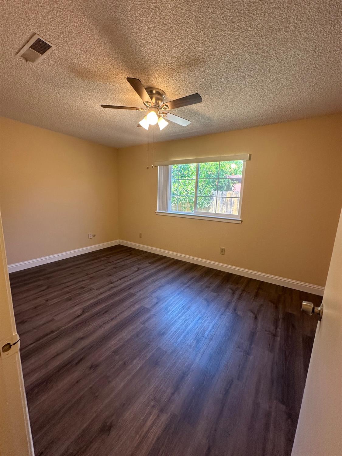 Sierra Madre Drive, Modesto, California image 15