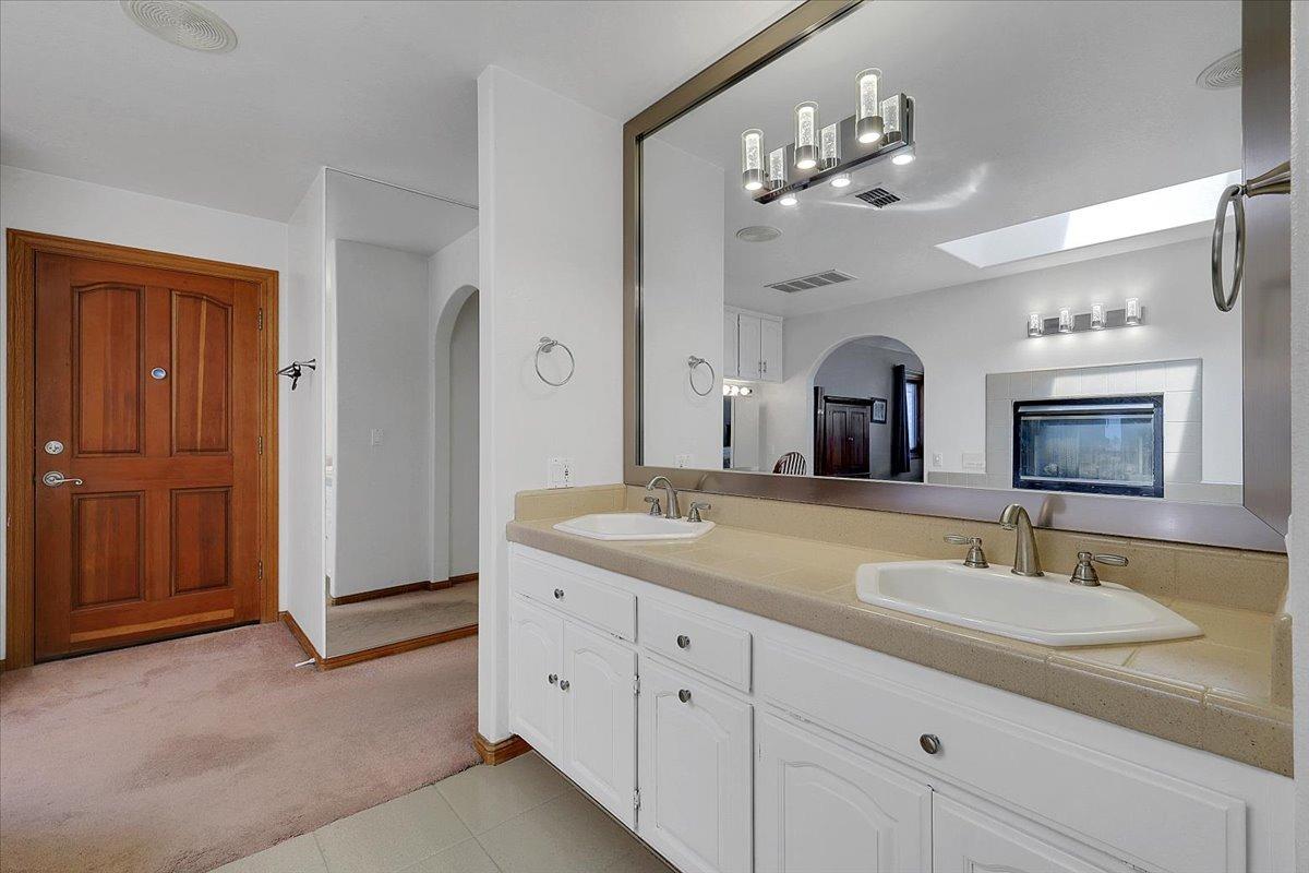 Detail Gallery Image 49 of 99 For 1721 Starr St, Yuba City,  CA 95993 - 5 Beds | 3 Baths