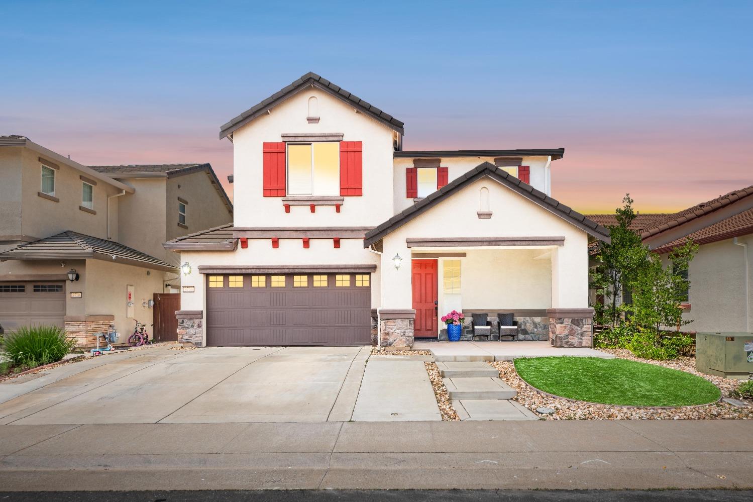 Detail Gallery Image 1 of 71 For 3706 Rockdale Dr, Rancho Cordova,  CA 95742 - 4 Beds | 3 Baths