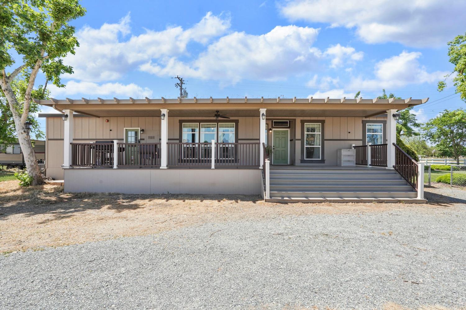 Detail Gallery Image 1 of 79 For 9854 New Hope Rd, Galt,  CA 95632 - 4 Beds | 2 Baths