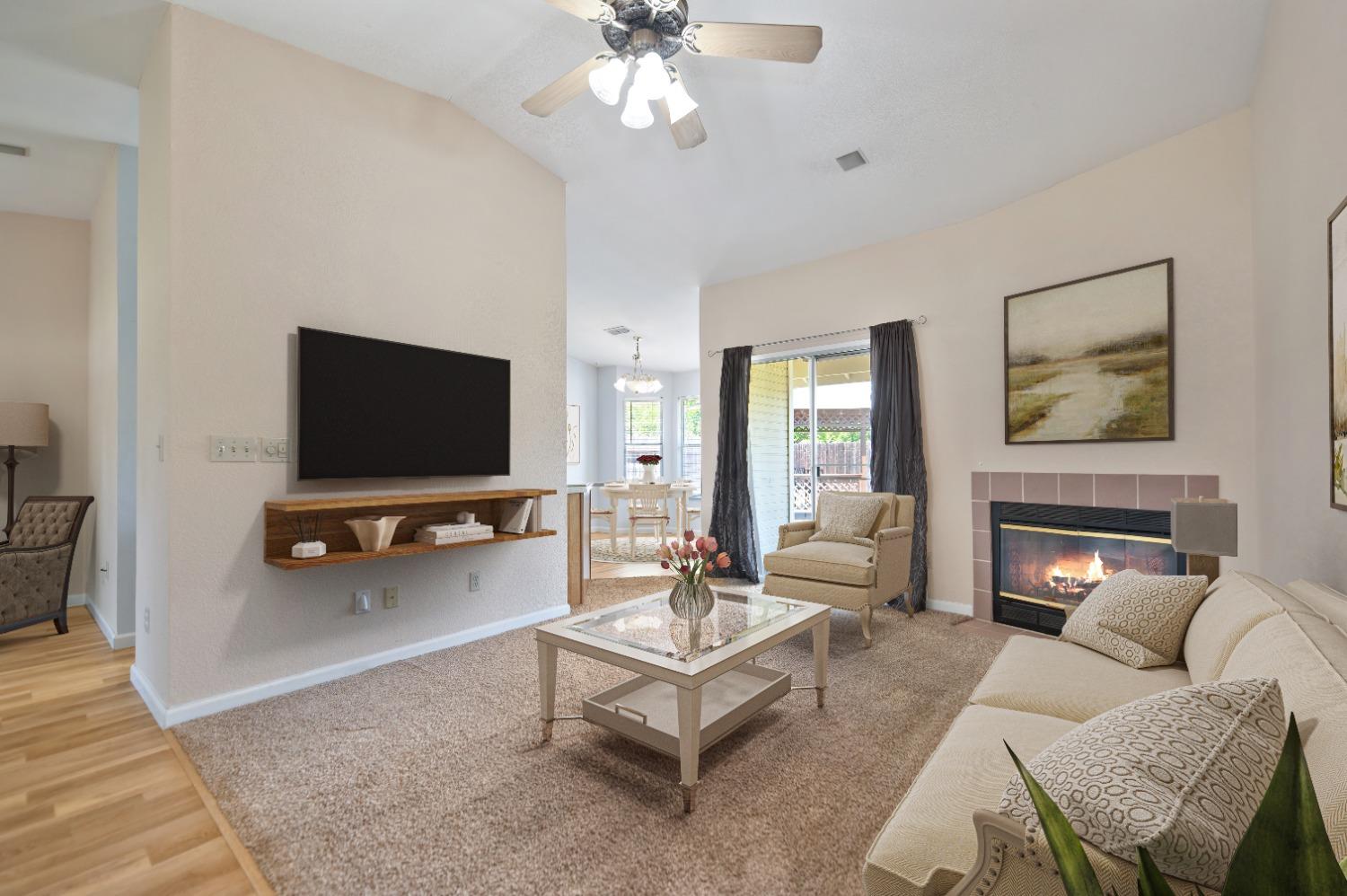 Detail Gallery Image 6 of 39 For 8211 Montreux Way, Sacramento,  CA 95828 - 3 Beds | 2 Baths