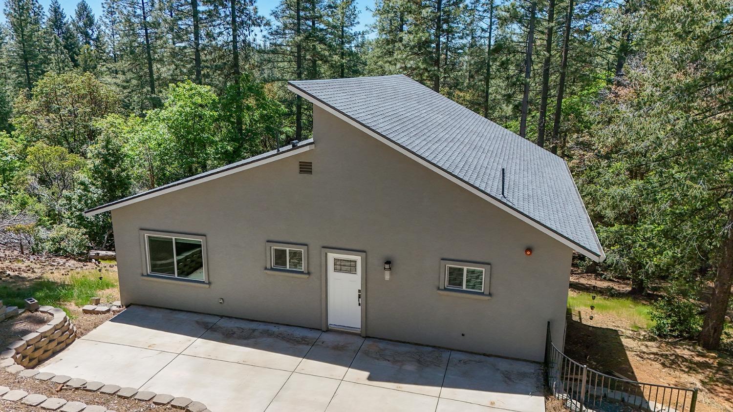Buckeye Court, Placerville, California image 5
