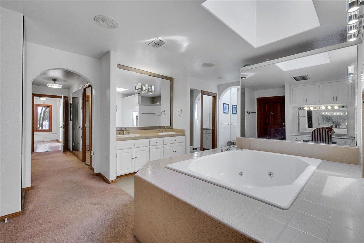 Detail Gallery Image 48 of 99 For 1721 Starr St, Yuba City,  CA 95993 - 5 Beds | 3 Baths
