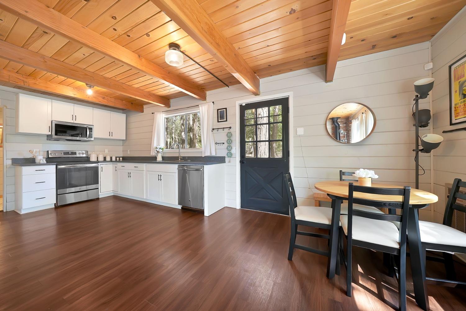 Detail Gallery Image 10 of 27 For 19353 Ponderosa Dr, Volcano,  CA 95689 - 2 Beds | 1 Baths