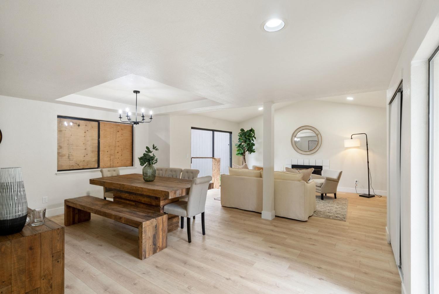 Detail Gallery Image 2 of 25 For 6872 Calvine Rd, Sacramento,  CA 95823 - 3 Beds | 2/1 Baths