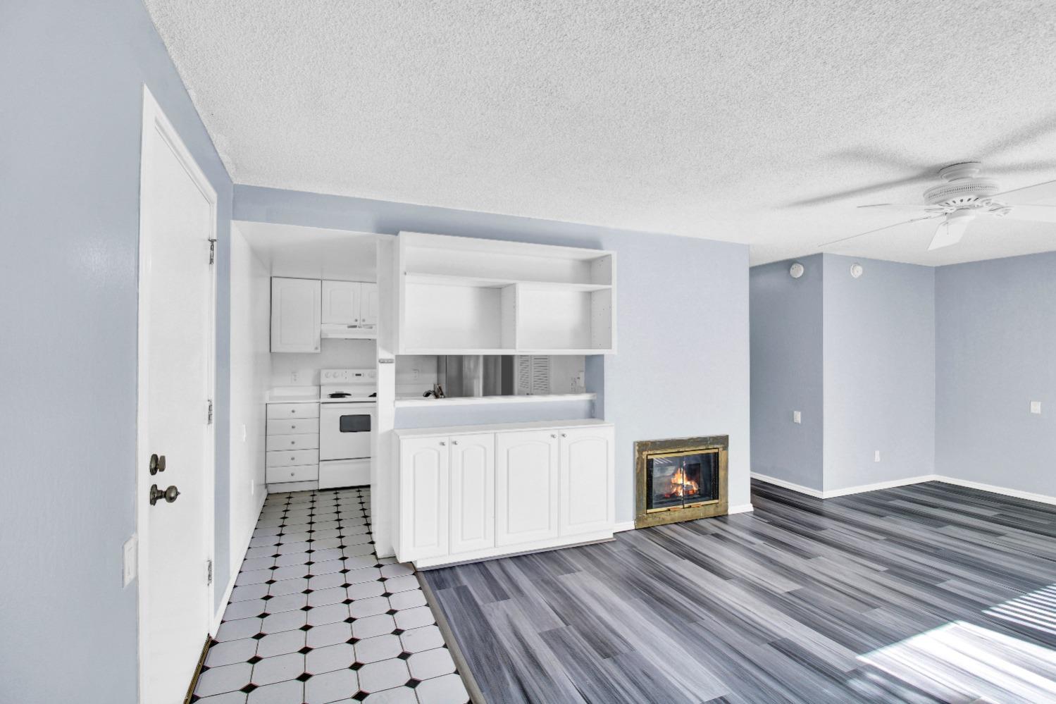 Photo #9: 225058646 Listing: Photo #9