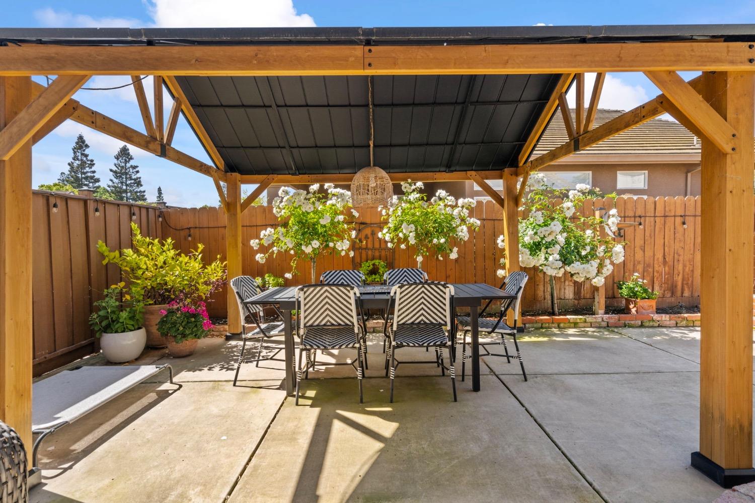 Detail Gallery Image 42 of 49 For 2920 Heritage Oak Way, Lodi,  CA 95242 - 3 Beds | 2 Baths