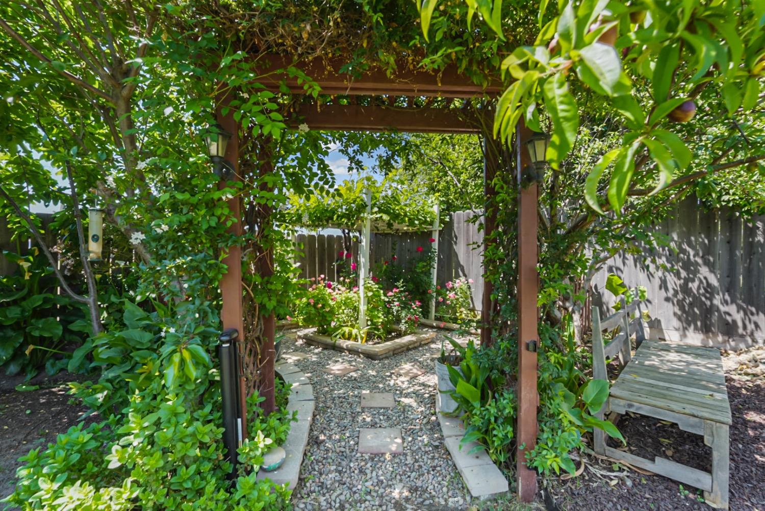 Detail Gallery Image 30 of 34 For 2349 Pinedale Ave, Merced,  CA 95348 - 3 Beds | 2 Baths
