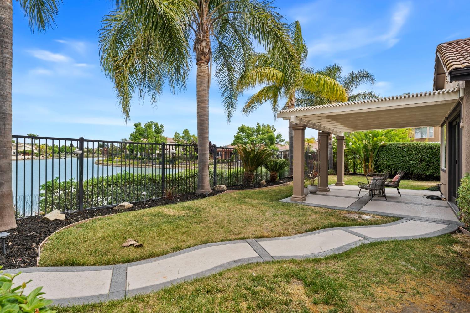 Detail Gallery Image 33 of 33 For 261 Vista Creek Cir, Sacramento,  CA 95835 - 5 Beds | 3/1 Baths
