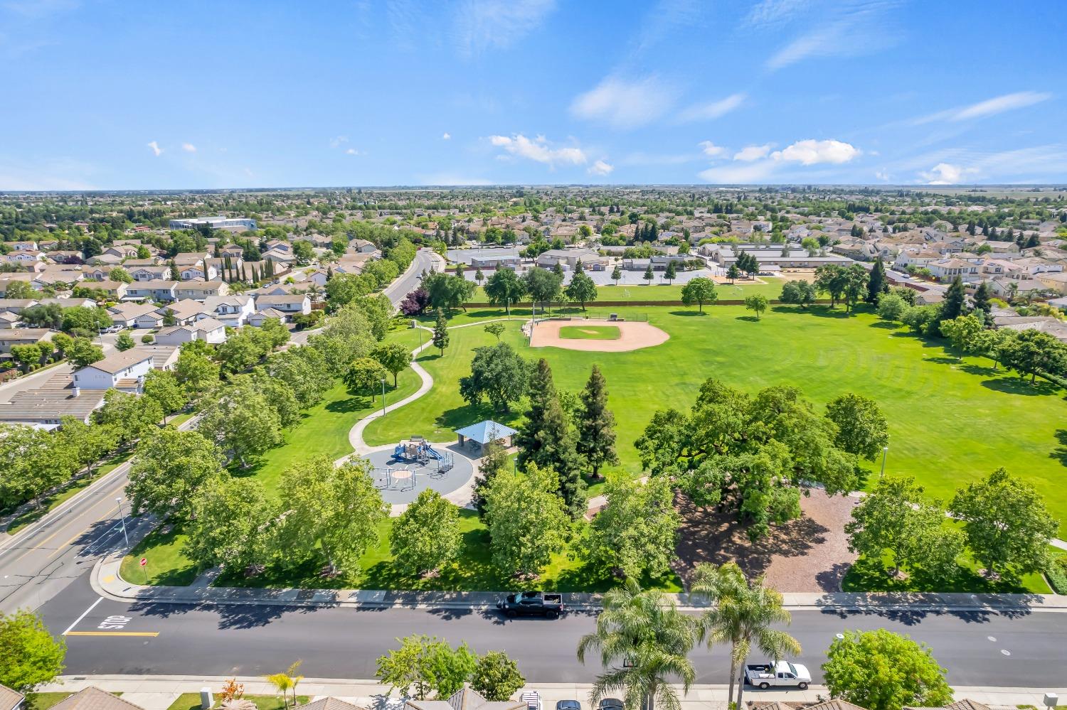 Detail Gallery Image 60 of 68 For 5409 Friesian Way, Elk Grove,  CA 95757 - 4 Beds | 2/1 Baths