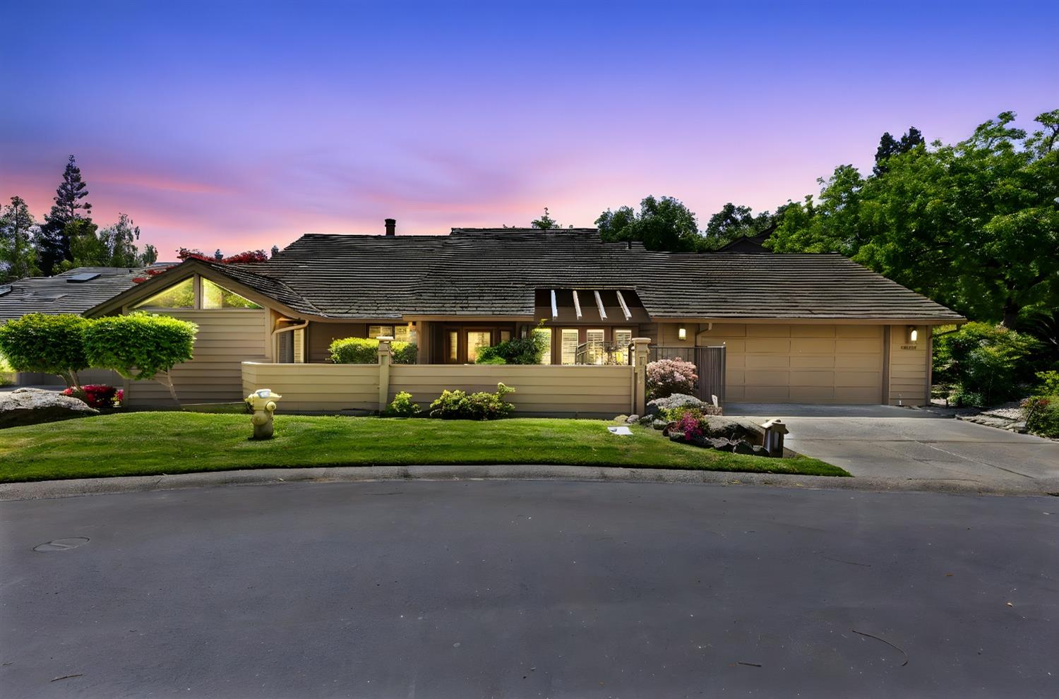 Detail Gallery Image 1 of 68 For 7634 Pineridge Ln, Fair Oaks,  CA 95628 - 3 Beds | 2 Baths