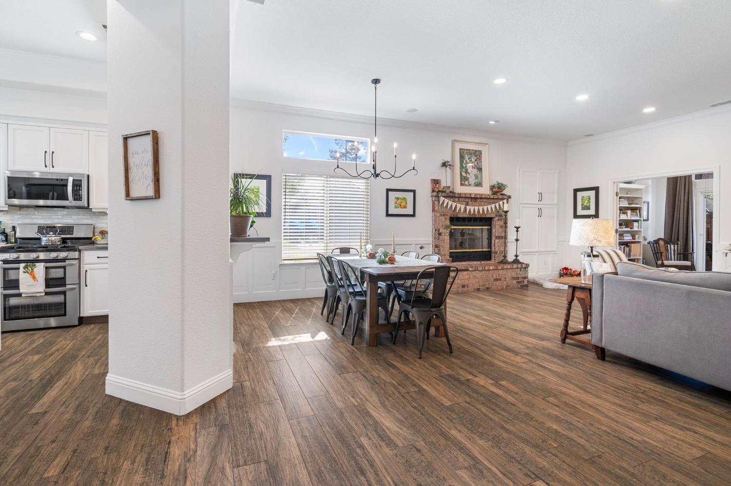 Detail Gallery Image 8 of 49 For 2920 Heritage Oak Way, Lodi,  CA 95242 - 3 Beds | 2 Baths