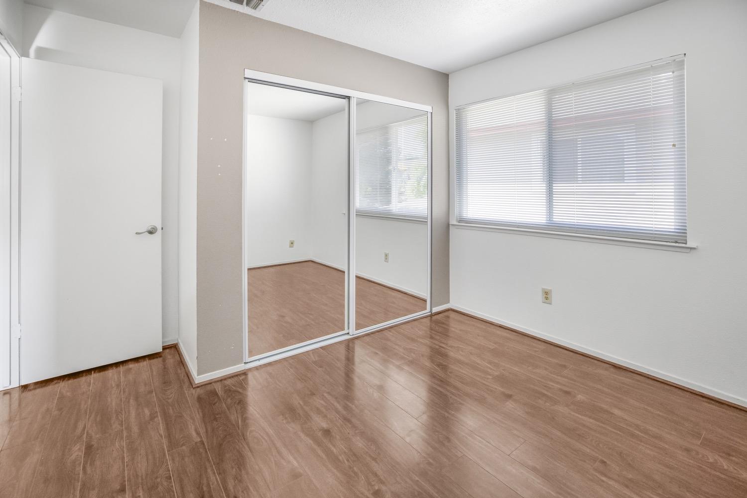 Photo #17: 225059014 Listing: Photo #17