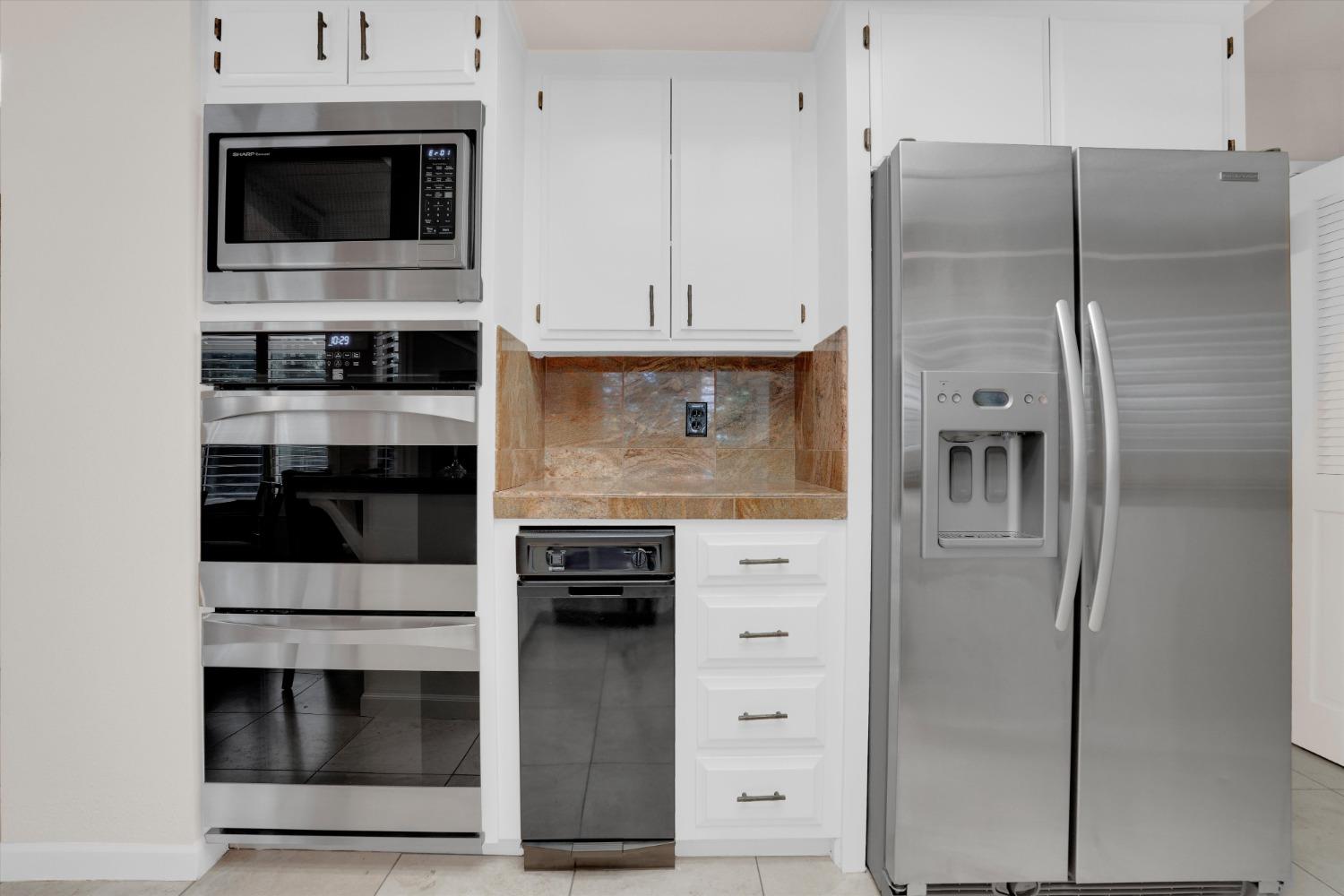 Detail Gallery Image 25 of 52 For 1900 Simon Dr, Turlock,  CA 95382 - 4 Beds | 2/1 Baths