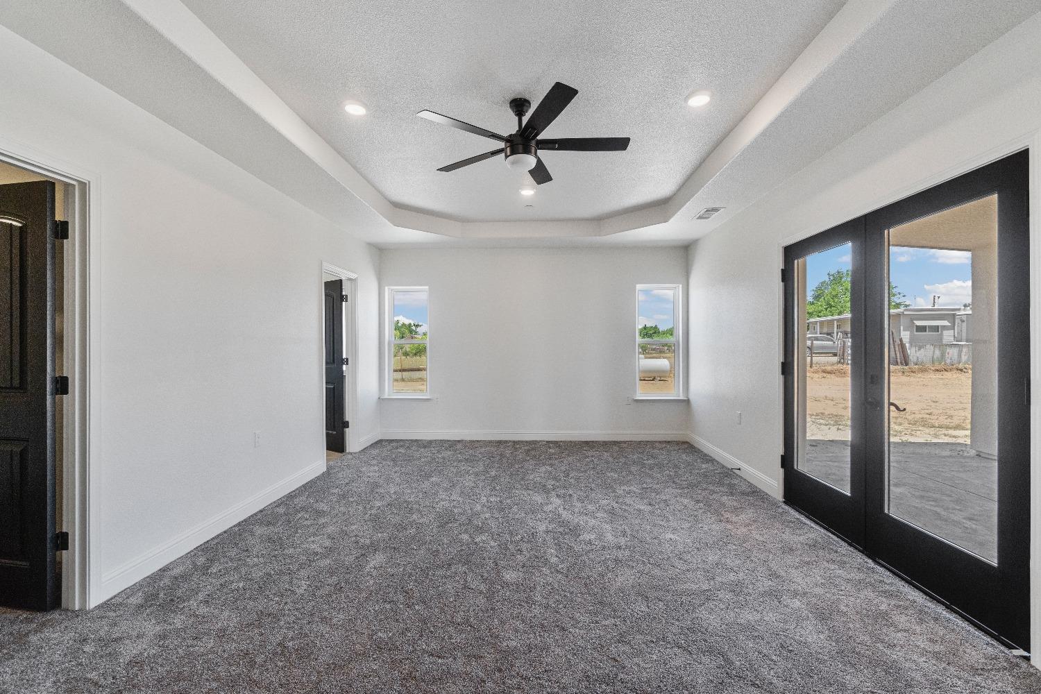 Detail Gallery Image 19 of 39 For 15709 Road 29, Madera,  CA 93636 - 8 Beds | 6 Baths
