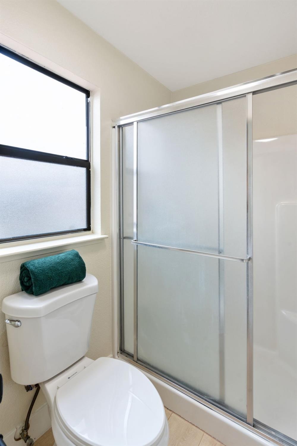 Detail Gallery Image 17 of 25 For 6872 Calvine Rd, Sacramento,  CA 95823 - 3 Beds | 2/1 Baths