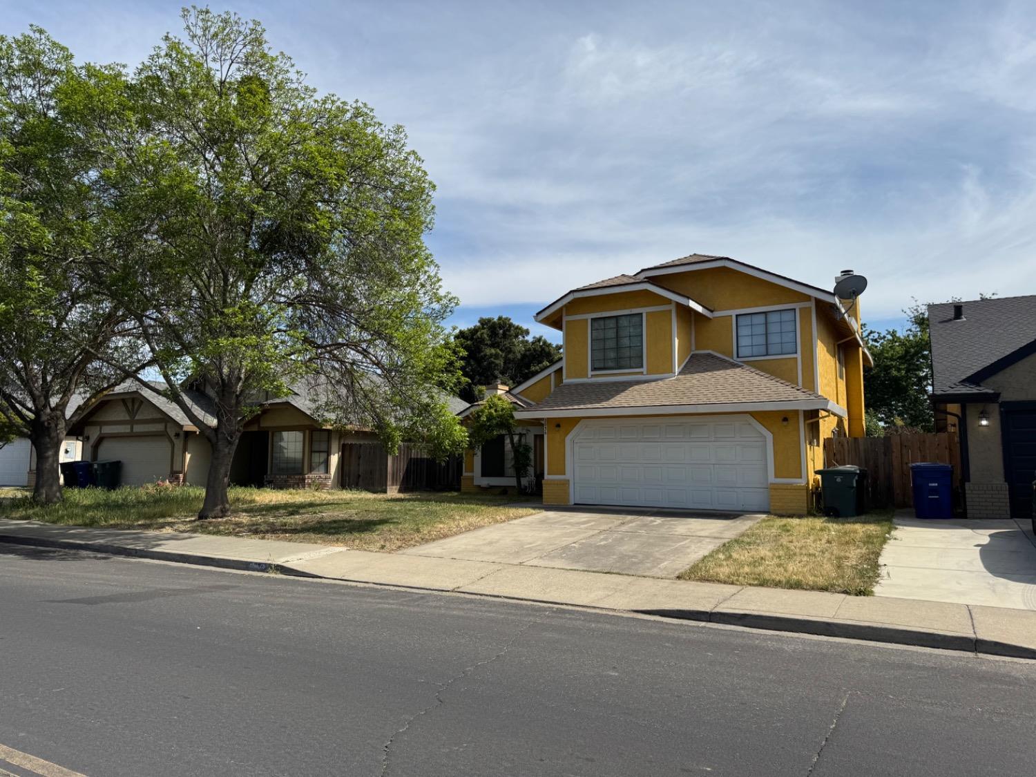 Detail Gallery Image 3 of 21 For 2036 Sheldon Dr, Modesto,  CA 95350 - 4 Beds | 2/1 Baths