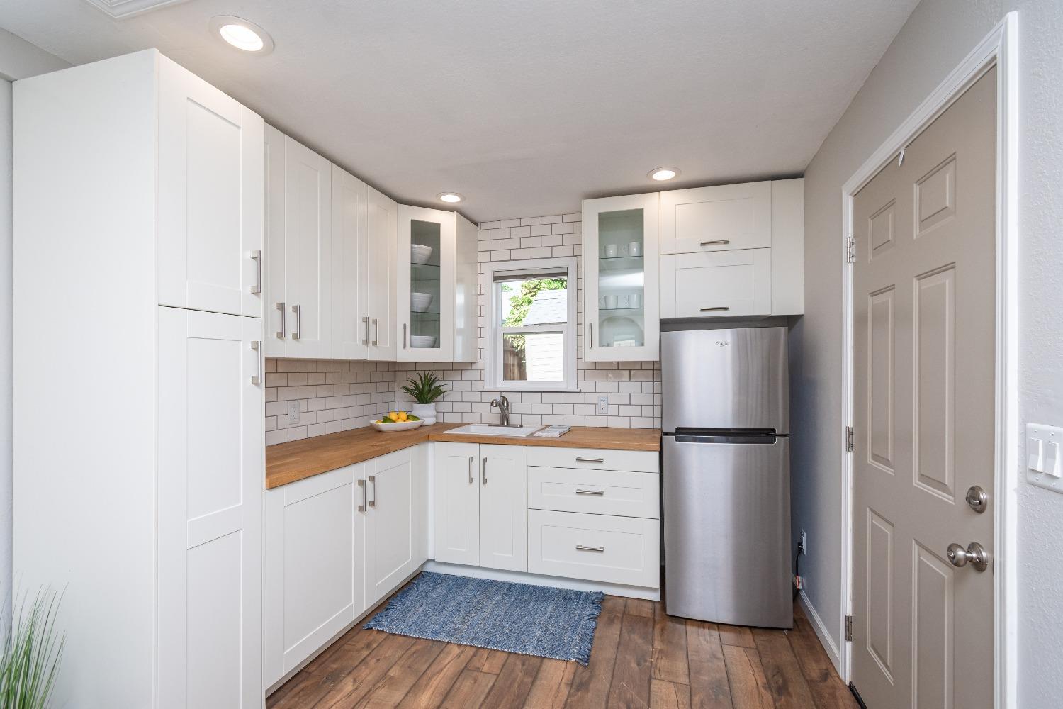 Detail Gallery Image 39 of 57 For 2112 Lorenzo Ln, Sacramento,  CA 95864 - 4 Beds | 2 Baths