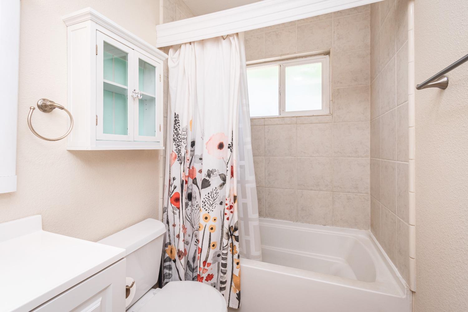 Detail Gallery Image 24 of 32 For 7042 Van Maren Ln, Citrus Heights,  CA 95621 - 3 Beds | 1/1 Baths