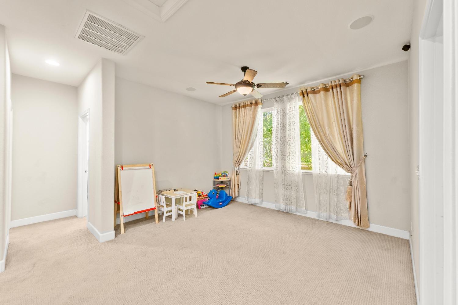 Detail Gallery Image 25 of 54 For 3034 Trap Rock Way, Sacramento,  CA 95835 - 3 Beds | 2/1 Baths