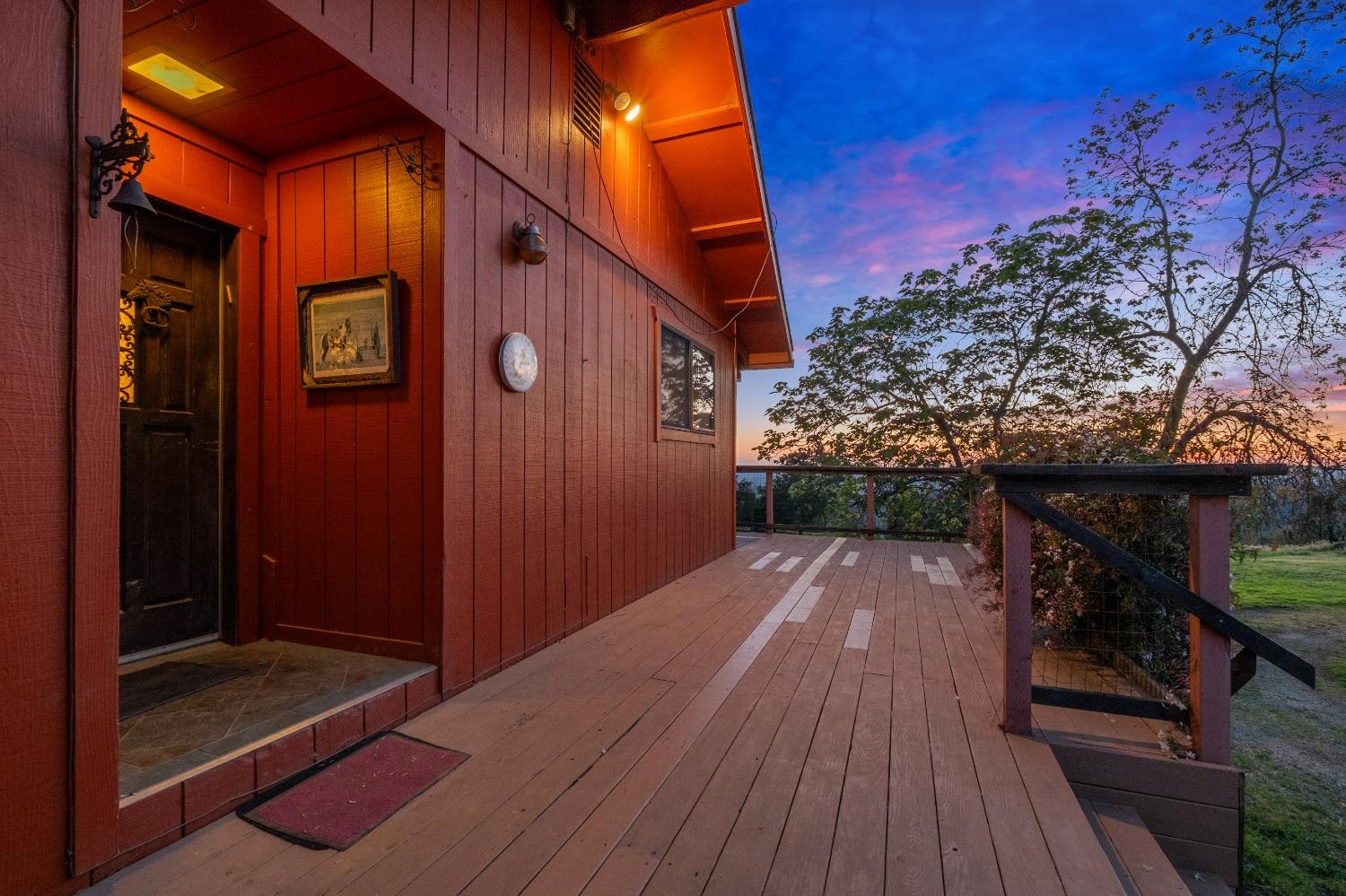 Detail Gallery Image 4 of 94 For 2575 Sand Ridge Rd, Placerville,  CA 95667 - 3 Beds | 2 Baths